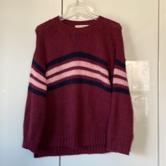 XiRENA Crew Neck Sweater in Burgundy/Pink/Navy Blue Size-XS Oversized fit - Picture 6 of 8